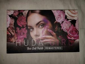 Huda Girl Rose Gold Palette