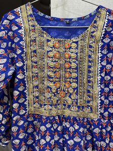 Nayra Cut Large Pure Cotton Suit Set