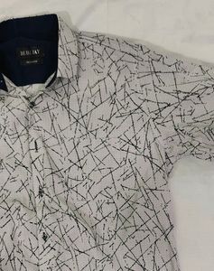 PRINTED WHITE SHIRT - Classic