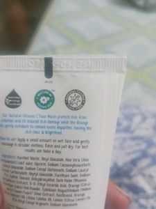 The Mom&#39;s Co Natural Vitamin C FAce Wash