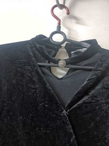 Elegant Black Velvet Ruffle Dress