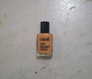 Lakme Forever Matte Foundation