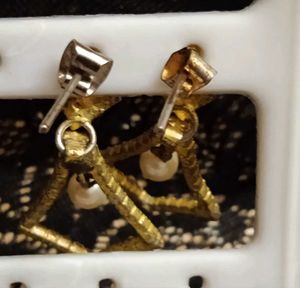 Earings