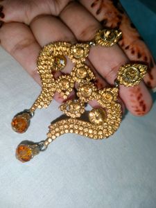 Mid Size Earrings