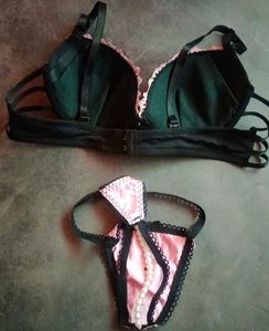 Cute Sexy Black &amp; Pink Lingerie Set