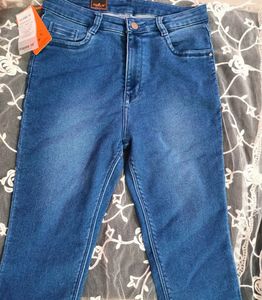 Women&#39;s Capri Pants (Brand New &amp; Unused)