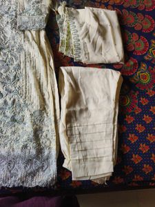 Cream Pakistani Kurta Set With Dupatta