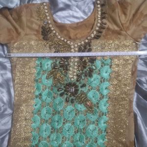 Pakistani Embroidered Kurta Set