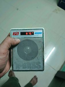 Vintage Pocket FM Radio - Not in work condi6