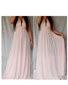 FOREVER 21 Elegant Blush Pink Maxi Dress with Halt