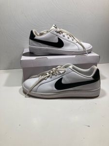Nike Court Royale Sneakers ORIGINAL NON USED