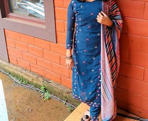 Kurti Set With Fabulous Duppata And Bottom