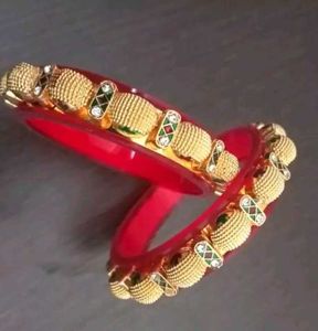 Rajeshthani Look Bangles With Circle Design