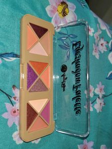 📌 eyeshadow palette and lipstick💄/combo🎀