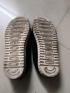 Yonolite Black Slip-On Shoes