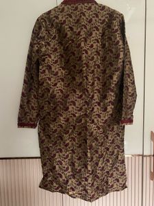 Mens Kurta With Embroidery On Neck