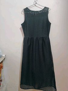 Black Sleeveless Midi Dress