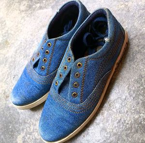 Casual Shoe