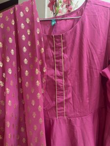 Women Flared Kurta With Dupatta