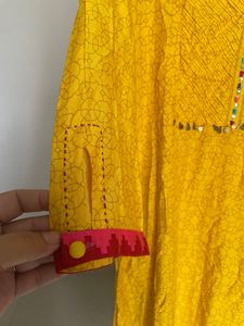 Rangriti Kurti