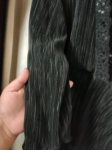 black pleated top