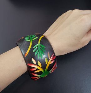 Floral carved  Bangle Bracelet