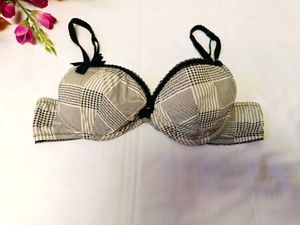 🇳🇿💫💗 Plaid Bra with Black Trim