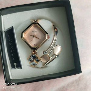 Stylish Women&#39;s Watch