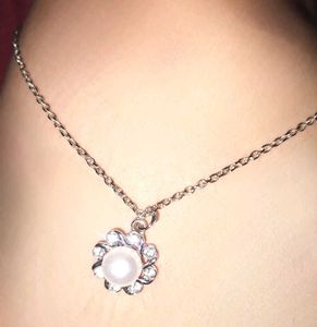 Pearl Flower Necklace