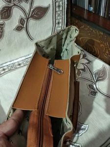 Women Handbags In Good Condition