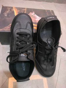 Black 🐈‍⬛ Women Shoes 👟