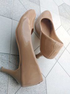 Women Heels 👠