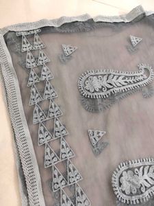 Elegant Grey Paisley Dupatta