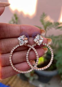 Aesthetic traditional Clear Crystal earpiece.