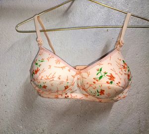 Brand New Light Orange Bra[32 - 34]👙 🧡