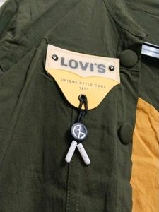Crop Attached To Jacket