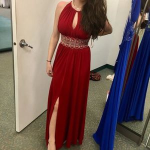 R&amp;M Richards Women&#39;s Sleeveless Evening Gown