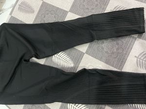 Jeggings H&amp;M + Code