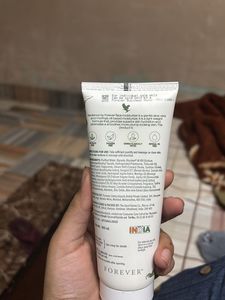 Forever Radiance Moisturiser