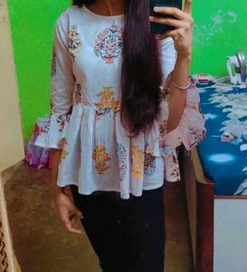Floral Print Ruffle Sleeve Top