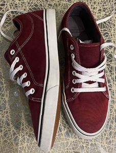 Decathlon Maroon Skateboarding Lace Up Sneakers