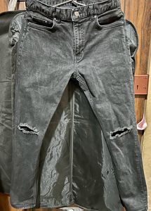 H&M | 30 Waist | Black