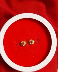 Beautiful New Flower Desine Studs