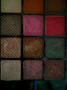 GLAM21 Eyeshadow Palette