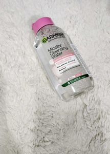 Garnier Micellar Cleansing Water