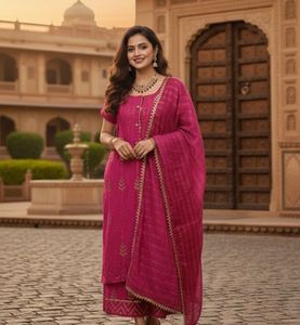 Elegant cremy pink drees set