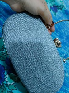 Hand Clutch
