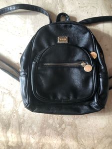 Black Bagpack