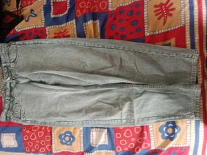 Light Wash Jeans