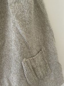 Beautiful Woolen Sweater With Collar Buttons